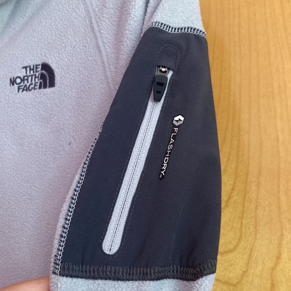 North Face 1/4 Zip - Picture 2 of 4